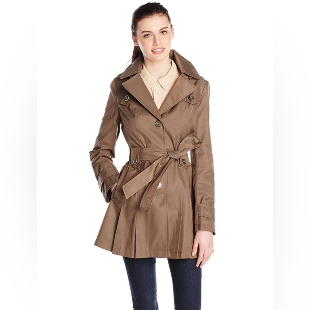 Via Spiga ‘Pleated Trench’ in Mushroom